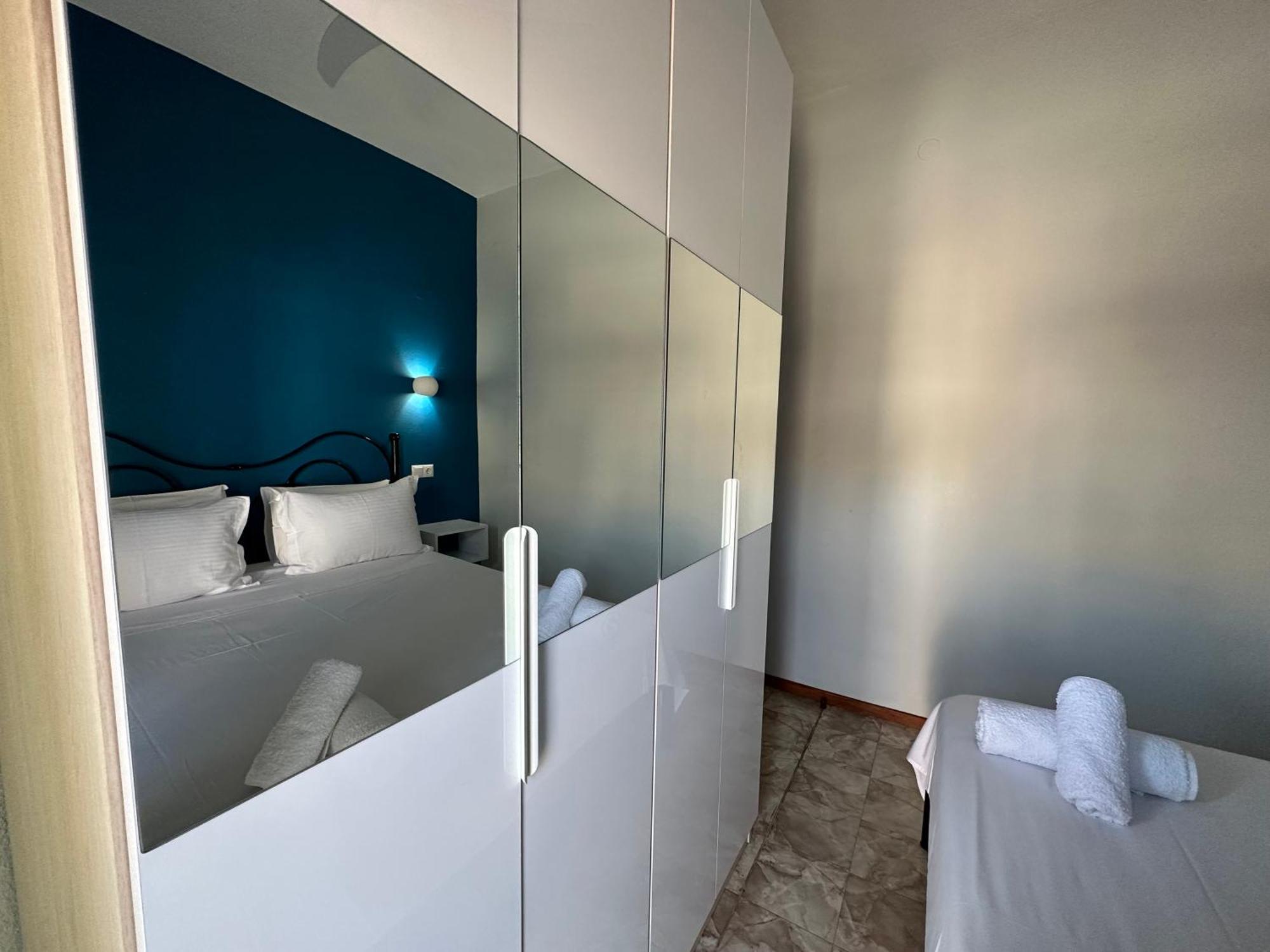 W Pearl Suite Néa Péramos 외부 사진