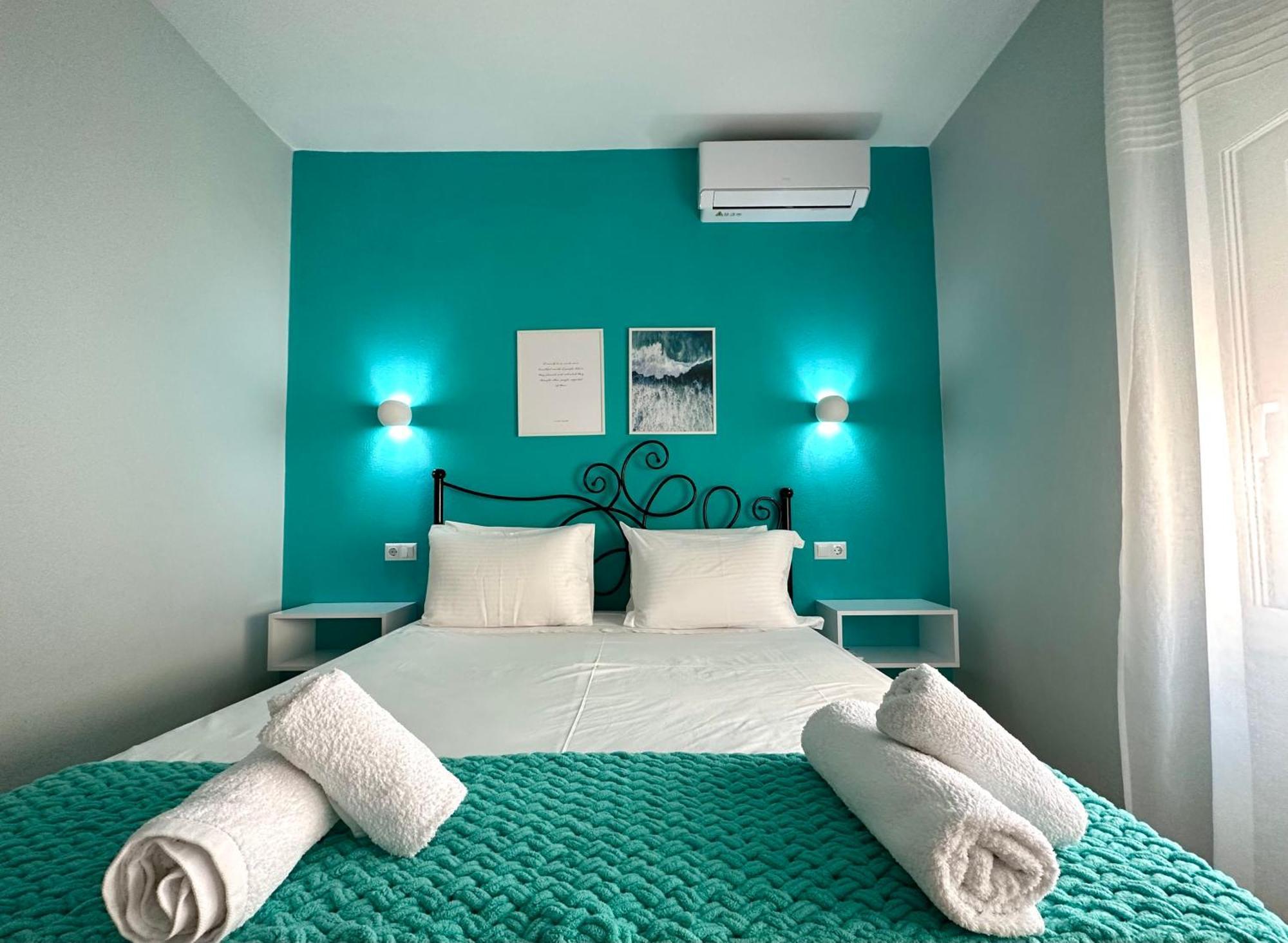 W Pearl Suite Néa Péramos 외부 사진